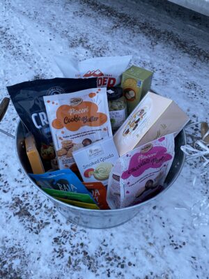 Buckets of Love - Image 3